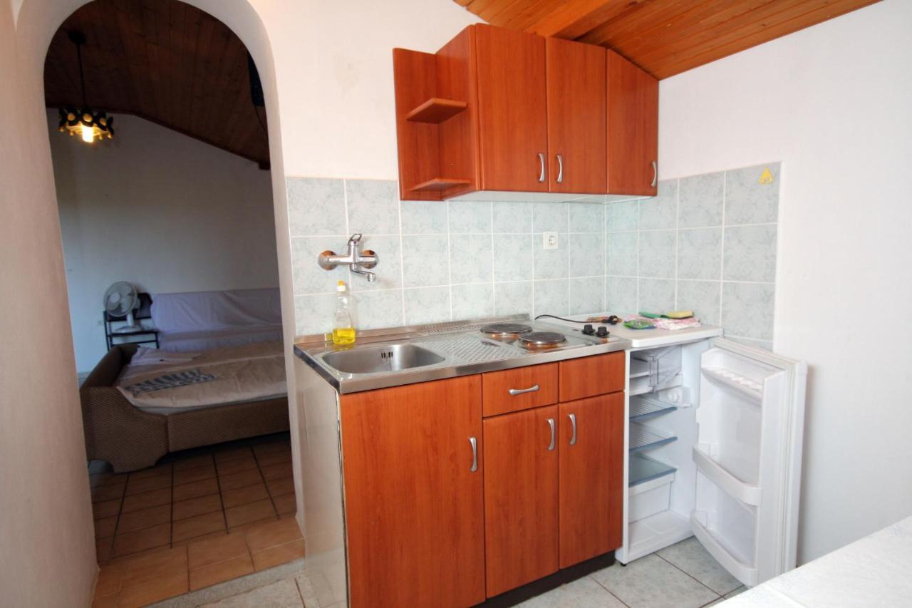 Apartments By The Sea Suha Punta, Rab - 5050 Kampor Eksteriør bilde