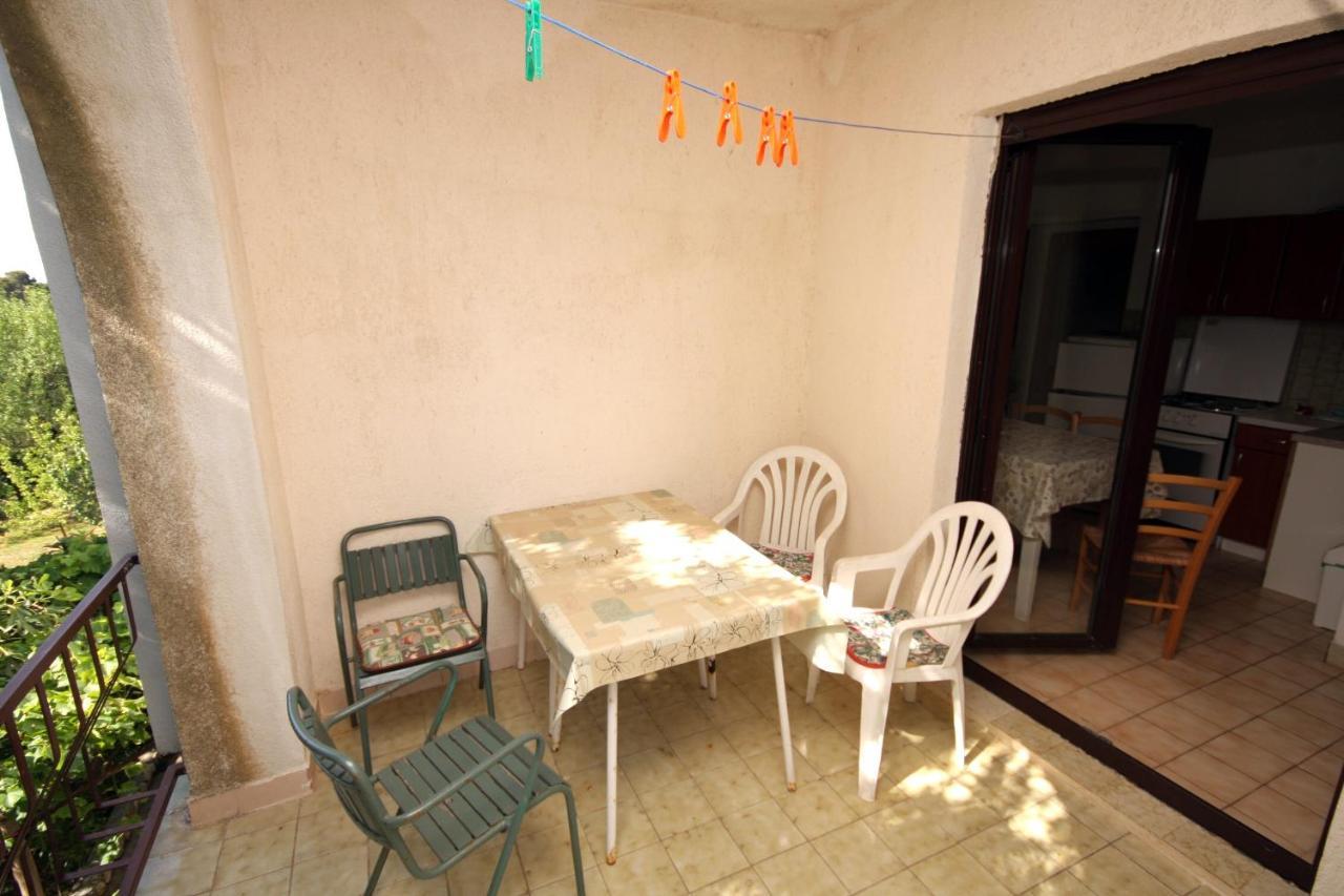 Apartments By The Sea Suha Punta, Rab - 5050 Kampor Eksteriør bilde